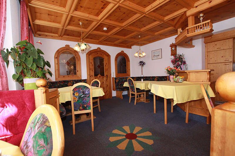 Aufenthaltsraum im Appartement 4 im La Fontana in Kappl 